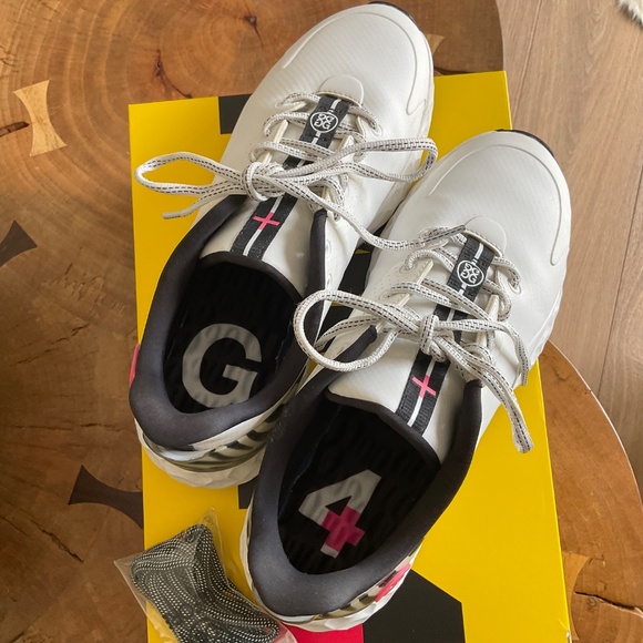 GFORE GOLF SHOE WOMENS WHITE/ZEBRA/PINK ACCENTS - Picture 3 of 6